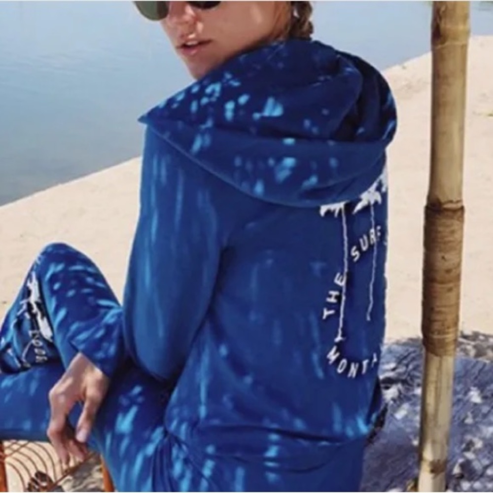Monrow Surf Lodge Hoodie Brand New